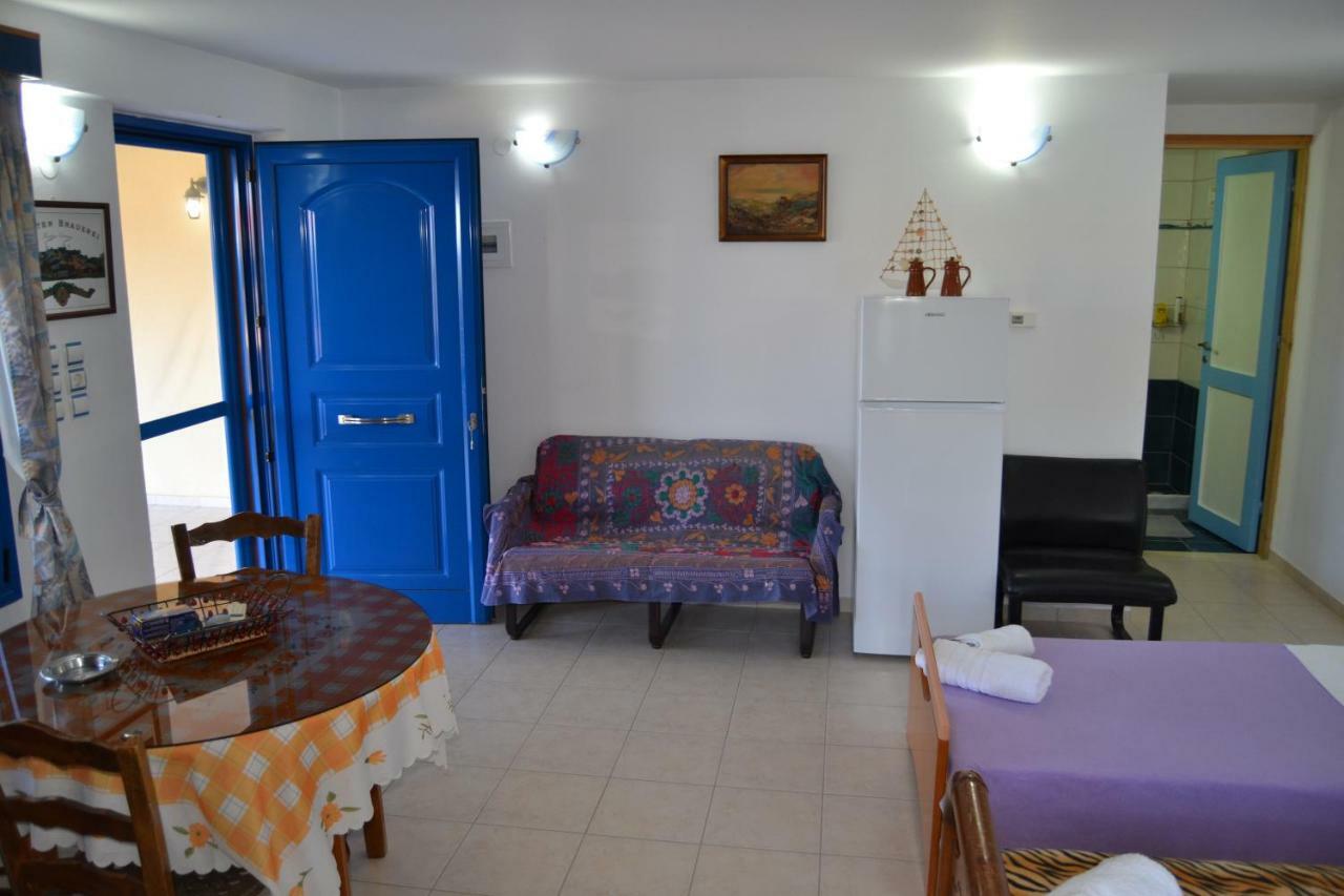 Sofia Apartment Léntas Exterior foto